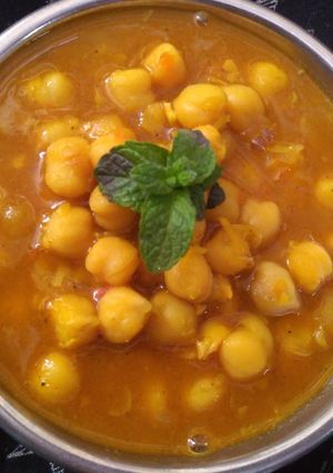 A picture of Mast Gravy Channa.