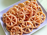 Kembang Goyang Tempe Pedas