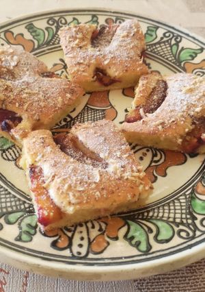 Könnyű gyümölcsös süti. 🍑🍒🍓🥧 recept fotója