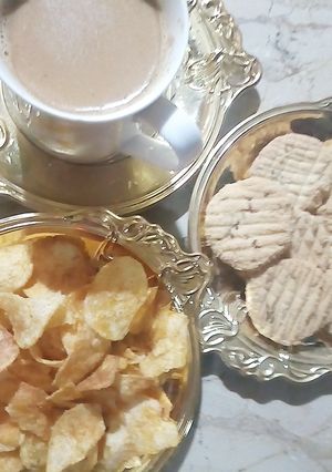 A picture of Doodh patti elaichi chaye❤😋.