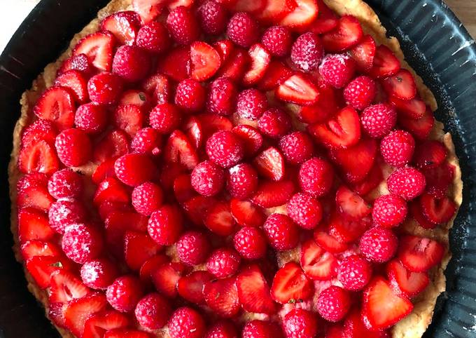 Comment faire Cuire Délicieuse Tarte aux fraises et framboises