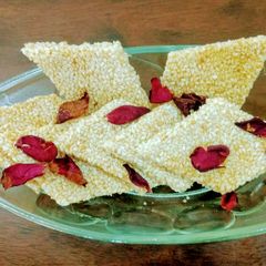 Till ki chikki A picture of Till ki chikki.