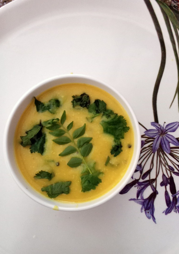 કઢી (Kadhi Recipe In Gujarati) રેસીપી મુખ્ય ફોટો