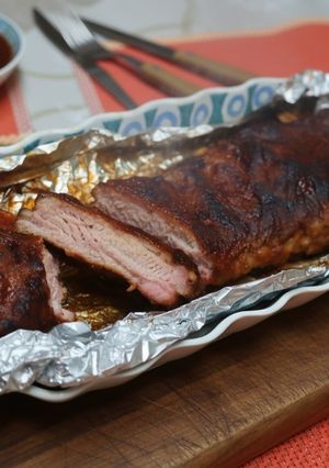 Una foto de Costillas al horno con salsa barbacoa