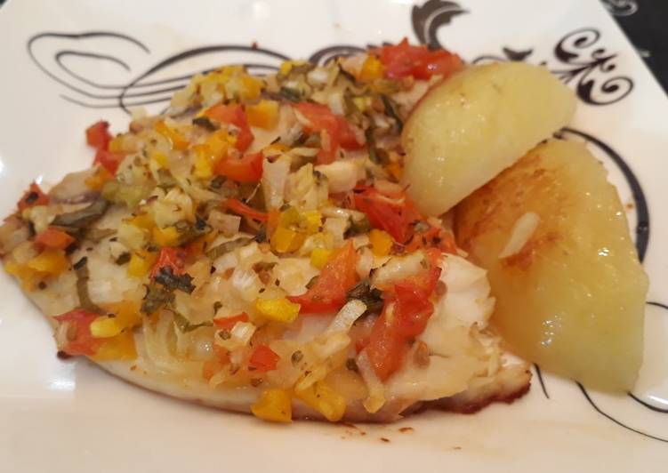 Filé de tilápia com vinagrete - Tudogosreceitas