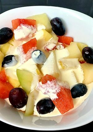 A picture of My Nice fruit Mix With Cream.