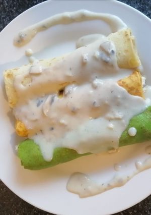 Una foto de Trilogía de canelones en masa de panqueques