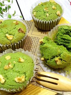 抹茶白巧克力杯子蛋糕 的食譜成品照片