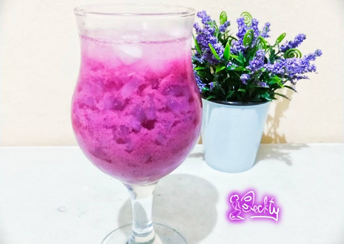 50. Es Yakult Anggur