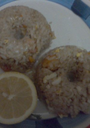 Una foto de Arroz frito con camarones