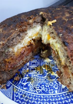 Una foto de Hamburguesa rellena gigante!