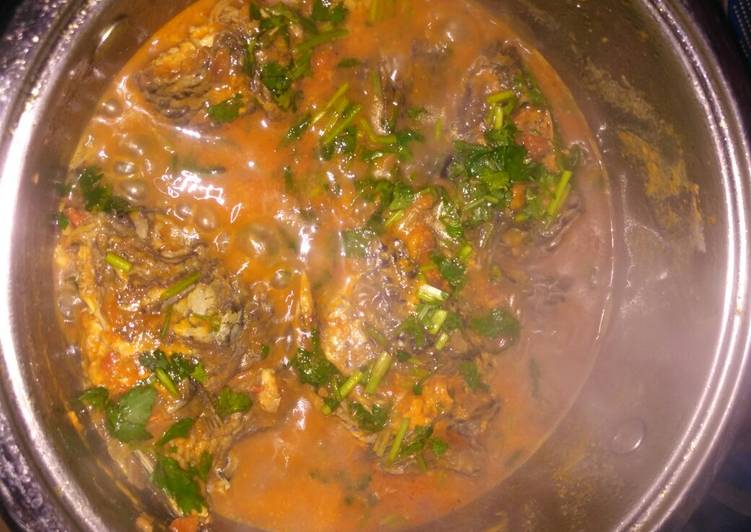 Fresh Fish in coconut curry(mtuzi wa samaki) #festiveseasonkakamega#