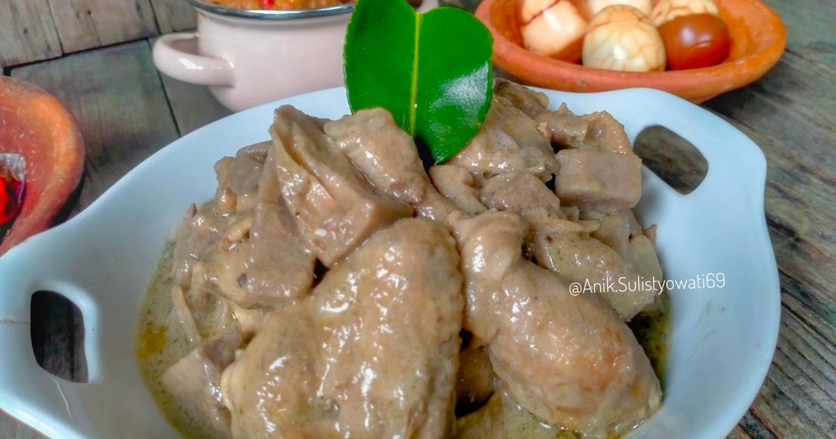 Gudeg Nangka Ayam Bumbu Putih