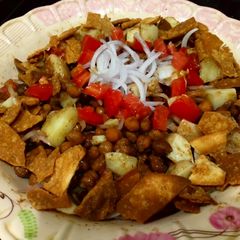 A picture of Chana chat.
