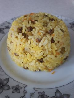 عکسی از دستور ماش پلو با هویج و سیب زمینی