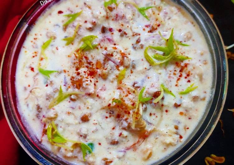 Step-by-Step Guide to Make Perfect Sprouts Moong Raita