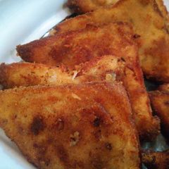 A picture of Bread pakora.