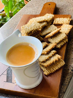 आटा बिस्कुट(Aata biscuit recipe in Hindi) रेसिपी मुख्य फोटो