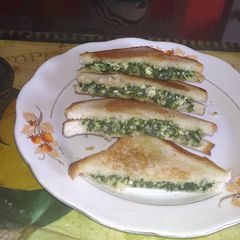 A picture of Spinach sandwich.