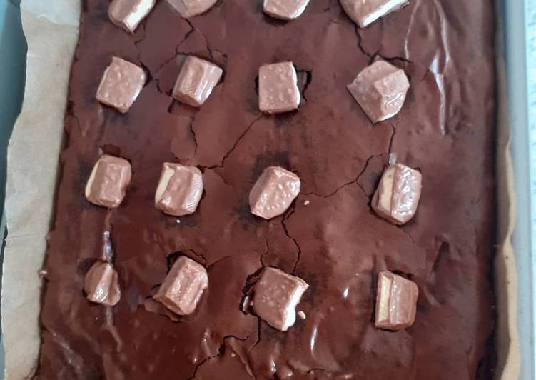 Recipe of Super Quick Homemade Kinder brownies