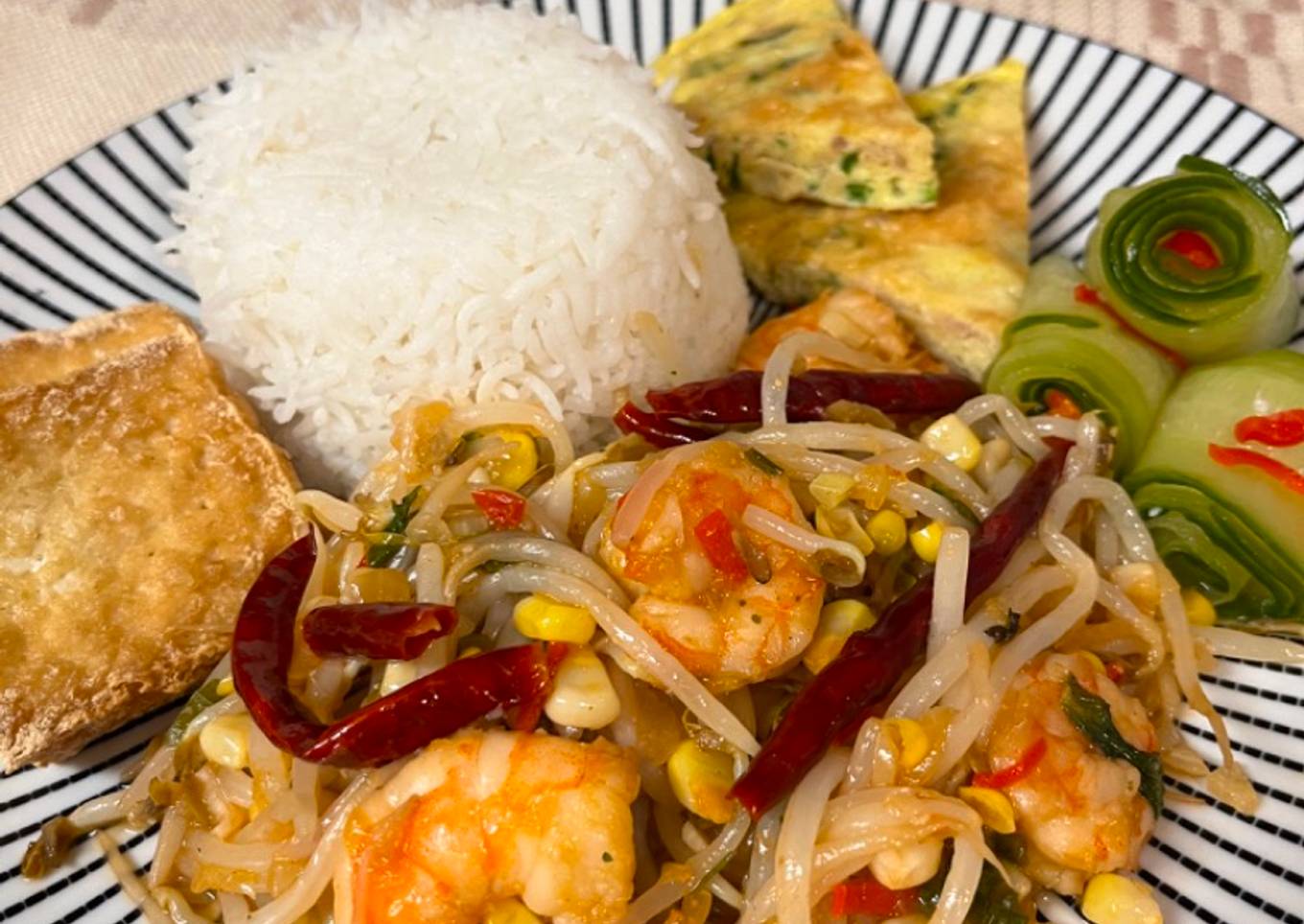 Oseng Tauge Asam Pedaaasss / Spicy Sour Stir-Fry Bean Sprouts