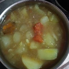 A picture of Pepe-Aloo jhol.