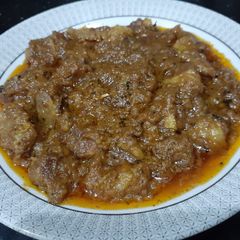 A picture of Beef qorma.