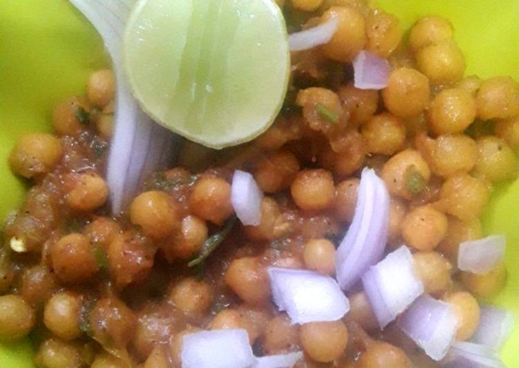 Recipe of Any-night-of-the-week Chatpata matar(peas)