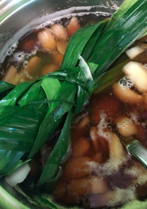Hình của món Củ năng đường nâu lá dứa.