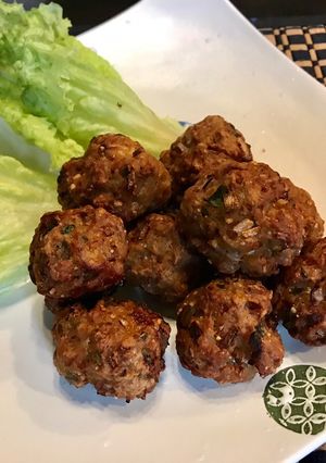 รูปของ ลาบหมูทอด (Larb Ball) ไร้น้ำมัน