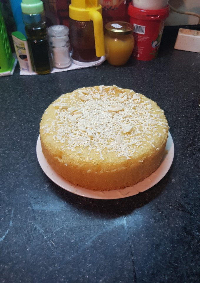 Una foto de Bizcocho de chocolate blanco