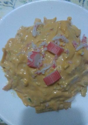 Una foto de Cóctel de pollo y piña