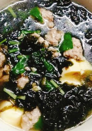 รูปของ แกงจืดสาหร่ายจีนเต้าหู้ไข่หมูสับ