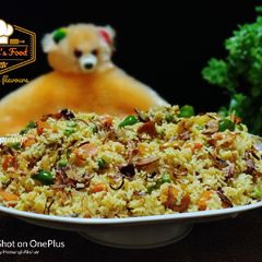 A picture of Vegetable Pulao.