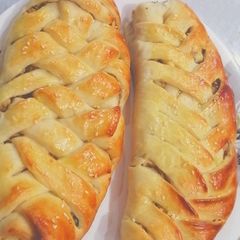 Chicken bread A picture of Chicken bread.