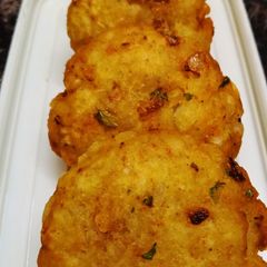 A picture of Poha fritters.