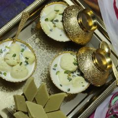 A picture of Rasmalai.