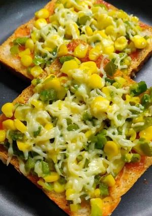 A picture of Bread cheese pizza 🍕.
