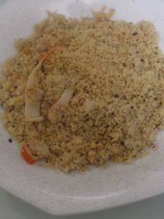 Una foto de Cous cous con latas