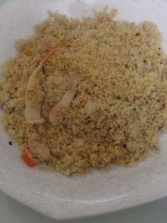 Una foto de Cous cous con latas