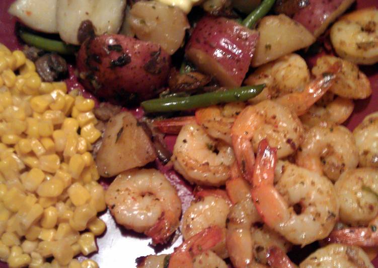 Simple Way to Prepare Quick Spicy Cajun Shrimp Skillet