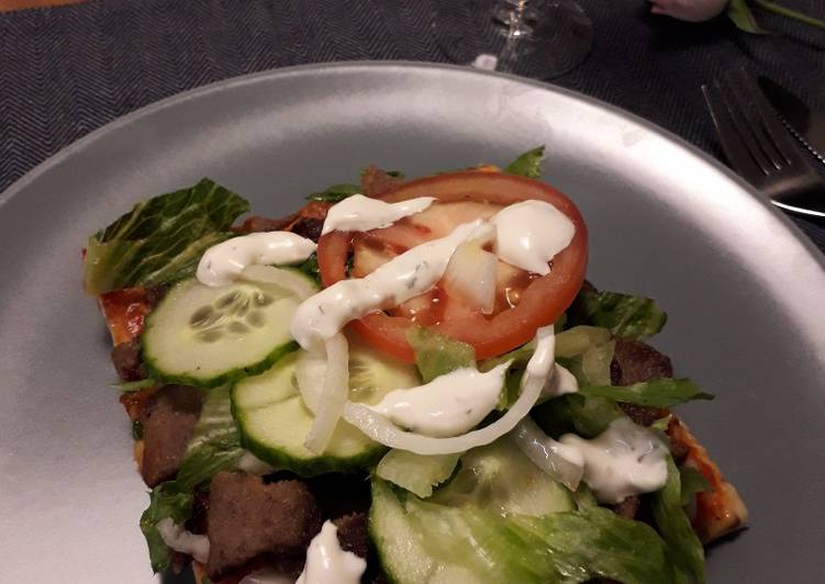 Kebab pizza