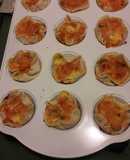 Empanadas abiertas de jamón y queso en molde de muffins