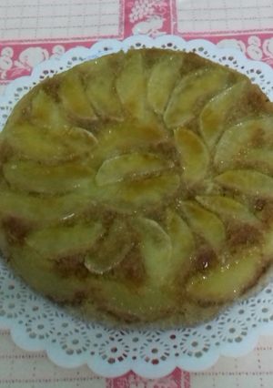 Una foto de Tarta de manzana invertida