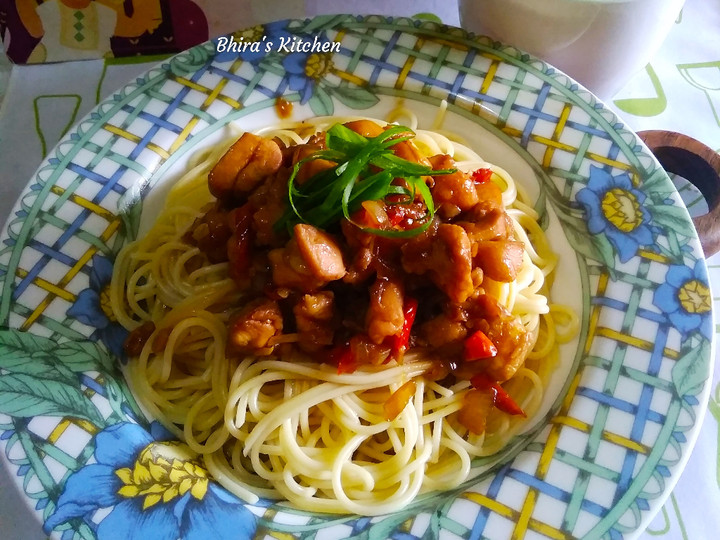 Cara Gampang Menyiapkan Spaghetti Ayam Baceman Bawang, Lezat Sekali