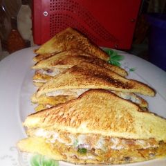 A picture of Fish sandwich.