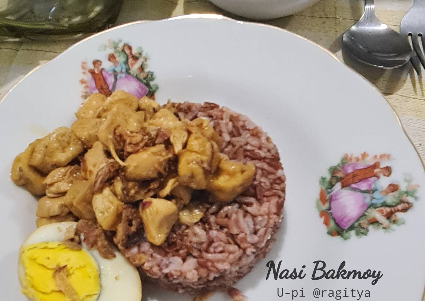 Nasi Bakmoy