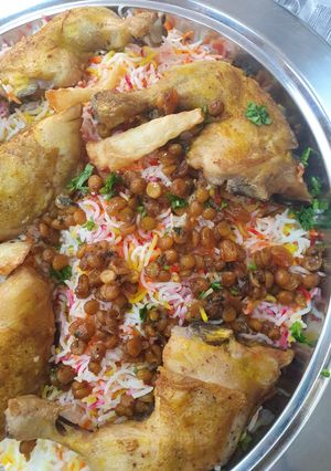 صورة لوصفة عيش مع دجاج وحشوه