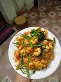 Mì tôm xào