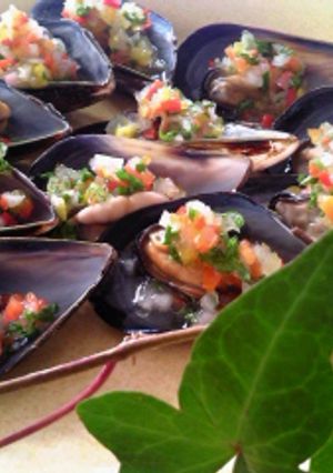 A picture of Mussels with Marinated Sauce.
